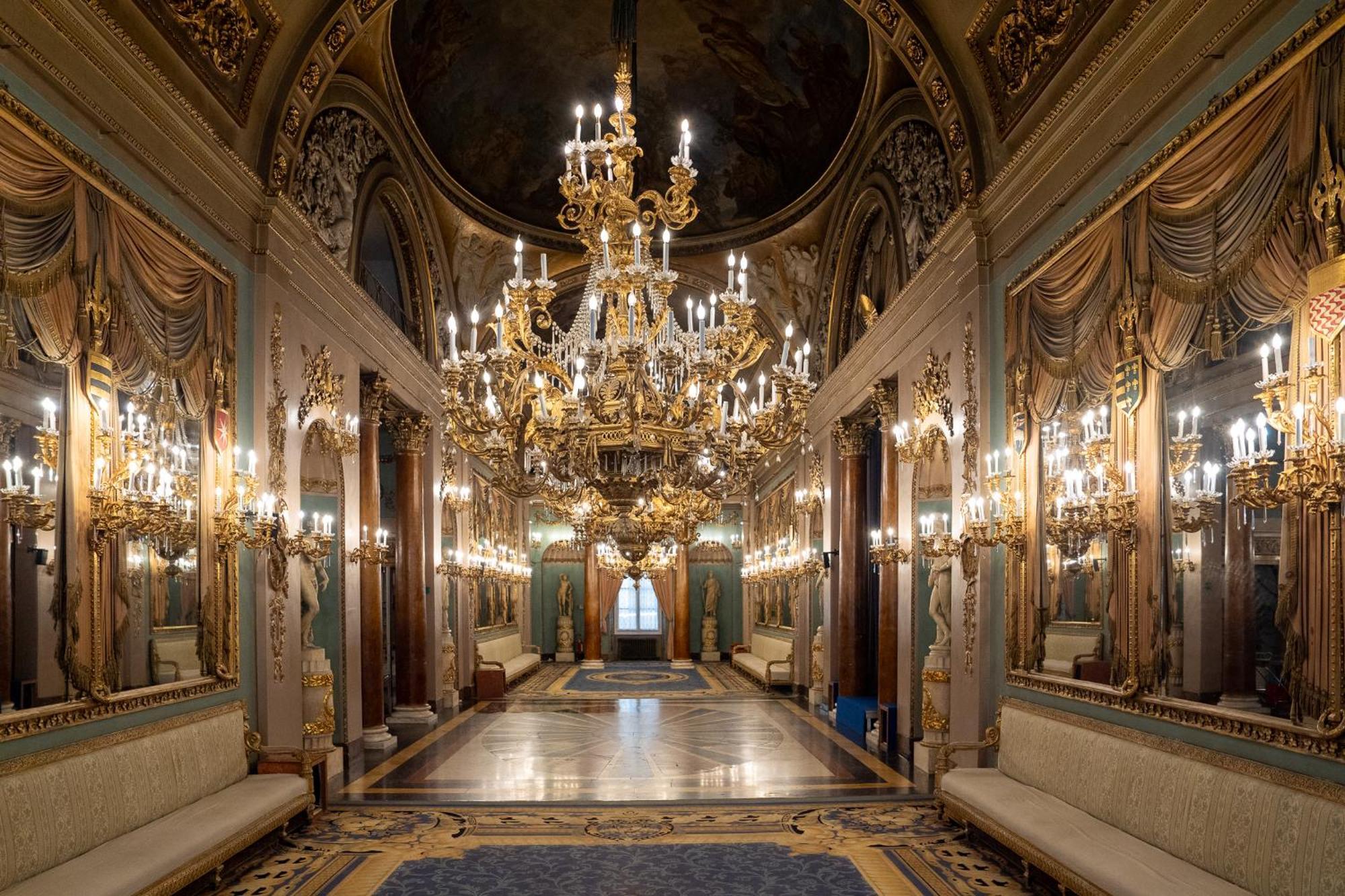 Borghese Palace Luxury Apartamento